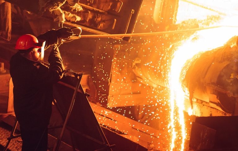 Estravi Corte y doblez de metal en Saltillo: Servicios integrales